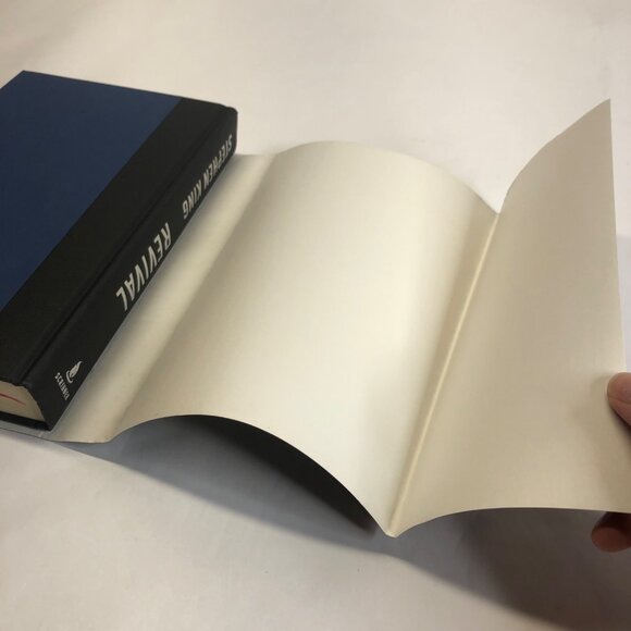 Stephen King Revival Hardcover Book First US Edition 2014 - Picture 9 of 13